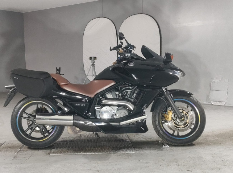 Мотоцикл Honda DN-01 з пробігом 22589 km