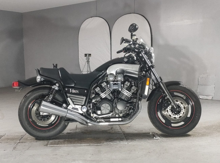 Мотоцикл Yamaha V-MAX1200 с пробегом 37152 km