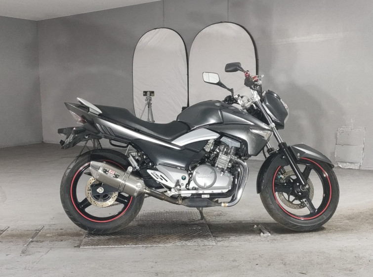 Мотоцикл Suzuki GSR250 с пробегом 3383 km