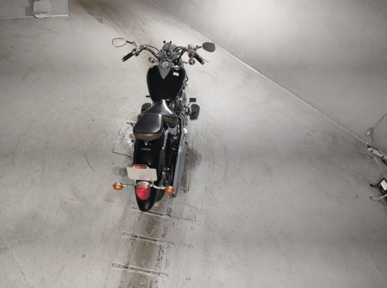 Мотоцикл Yamaha DRAGSTAR XVS400 CLASSIC с пробегом 28200 km