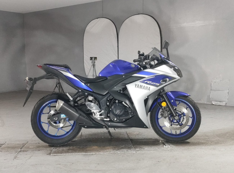 Мотоцикл Yamaha YZF-R25 з пробігом 8125 km