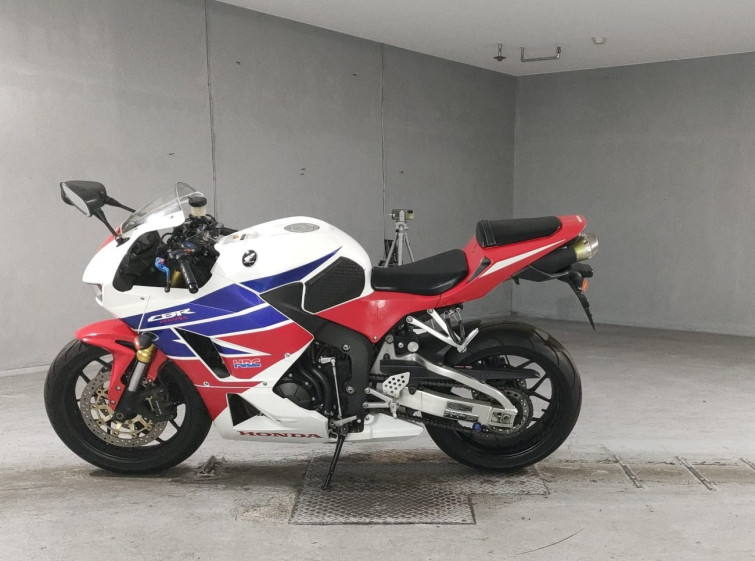 Мотоцикл Honda CBR600RR с пробегом 8569 km