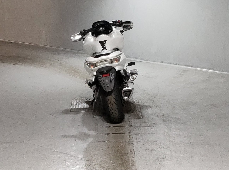 Мотоцикл Honda DN-01 с пробегом 43645 km