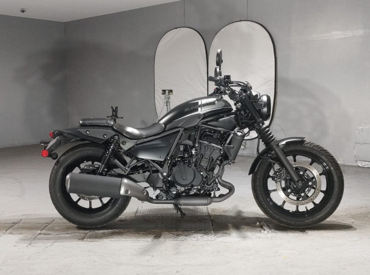 Мотоцикл Kawasaki ELIMINATOR 400 с пробегом 7499 km