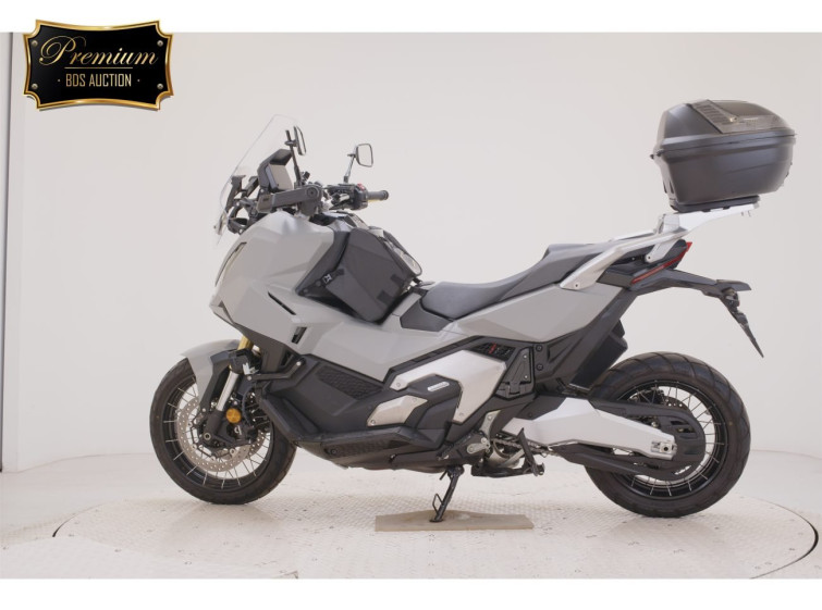Мотоцикл Honda X-ADV750 с пробегом 3479 km