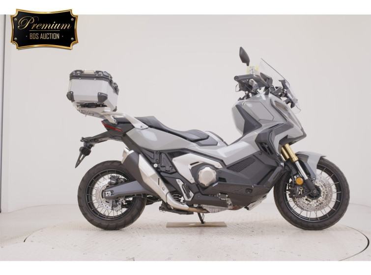 Мотоцикл Honda X-ADV750 с пробегом 7702 km
