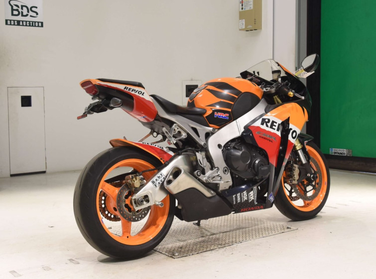 Мотоцикл Honda CBR1000RR с пробегом 75628 km