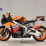 Мотоцикл Honda CBR1000RR с пробегом 75628 km