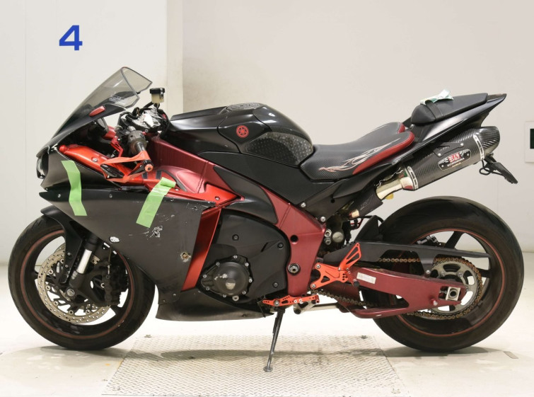 Мотоцикл Yamaha YZF-R1