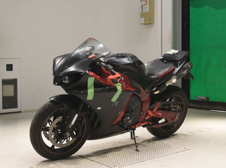 Мотоцикл Yamaha YZF-R1