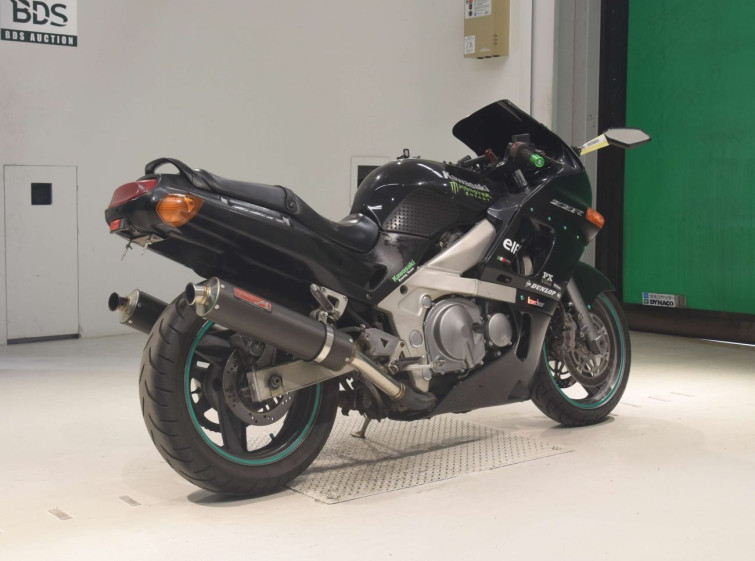 Мотоцикл Kawasaki ZZ-R400 с пробегом 51098 km