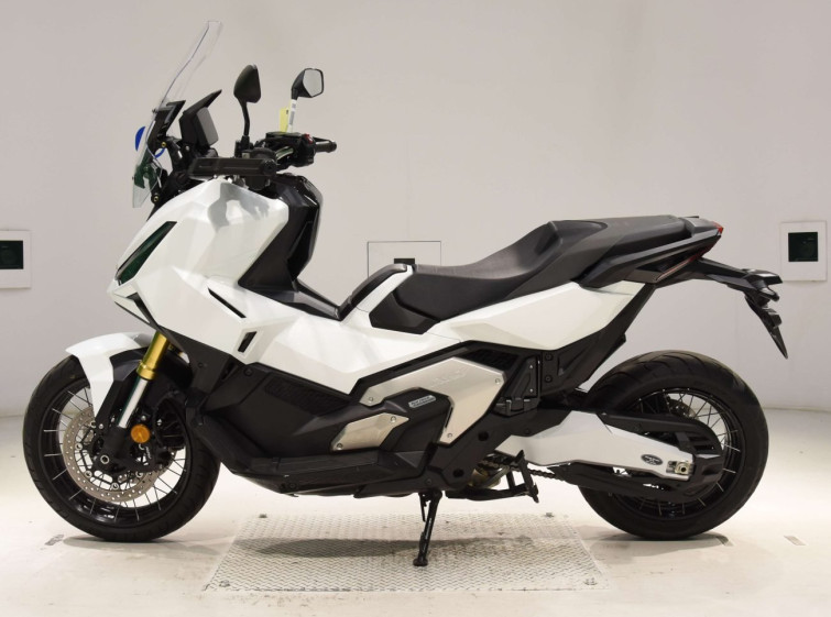 Мотоцикл Honda X-ADV750 з пробігом 11485 km