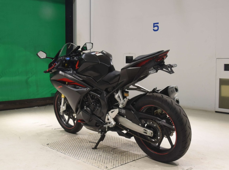 Мотоцикл Honda CBR250RR с пробегом 2155 km
