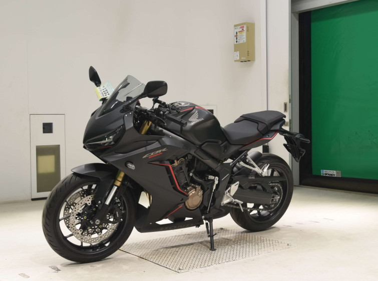 Мотоцикл Honda CBR650R з пробігом 7348 km