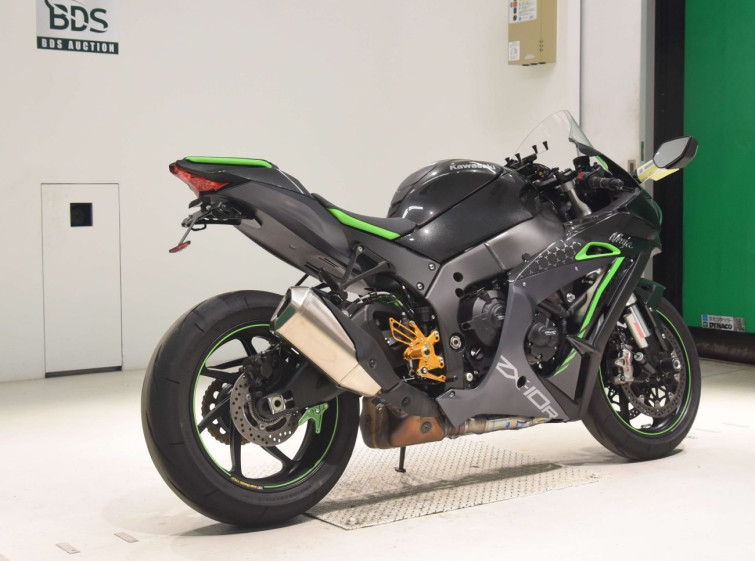 Мотоцикл Kawasaki NINJA ZX-10R з пробігом 9644 km