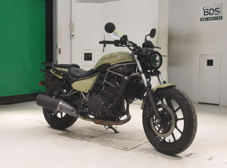 Мотоцикл Kawasaki W400 с пробегом 3590 km