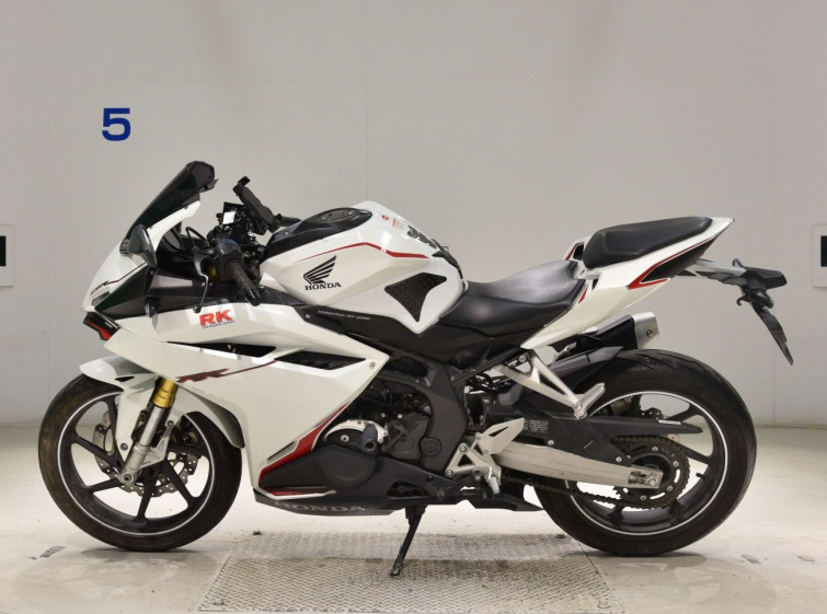 Мотоцикл Honda CBR250RRA з пробігом 9980 km