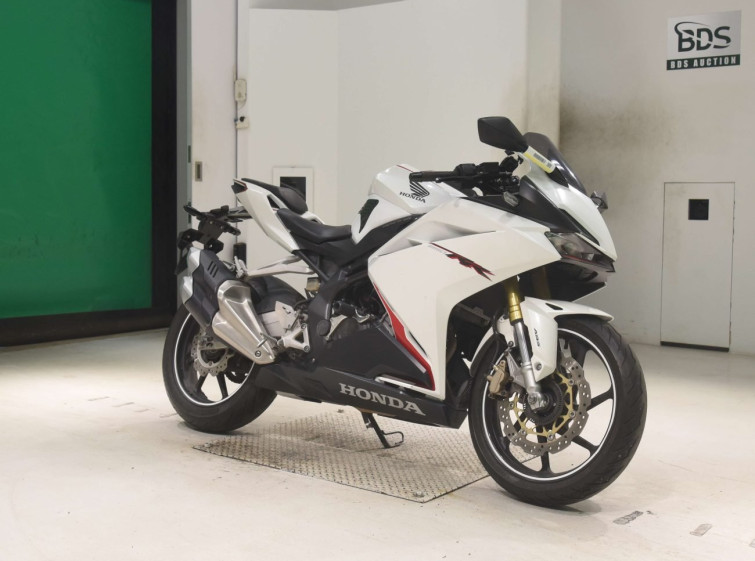 Мотоцикл Honda CBR250RRA з пробігом 9980 km