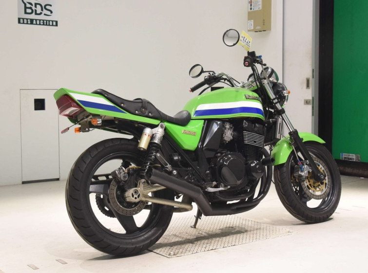 Мотоцикл Kawasaki ZRX400 с пробегом 1136 km