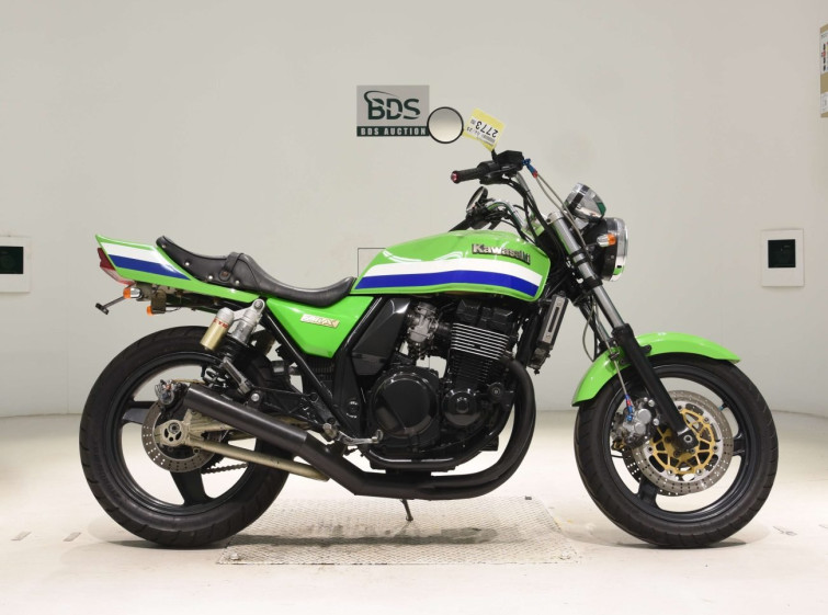 Мотоцикл Kawasaki ZRX400 с пробегом 1136 km