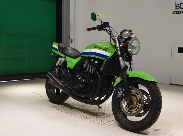 Мотоцикл Kawasaki ZRX400 с пробегом 1136 km