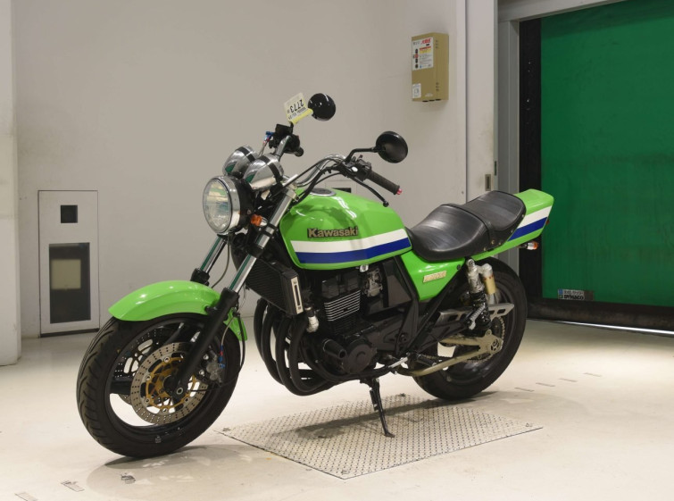 Мотоцикл Kawasaki ZRX400 с пробегом 1136 km