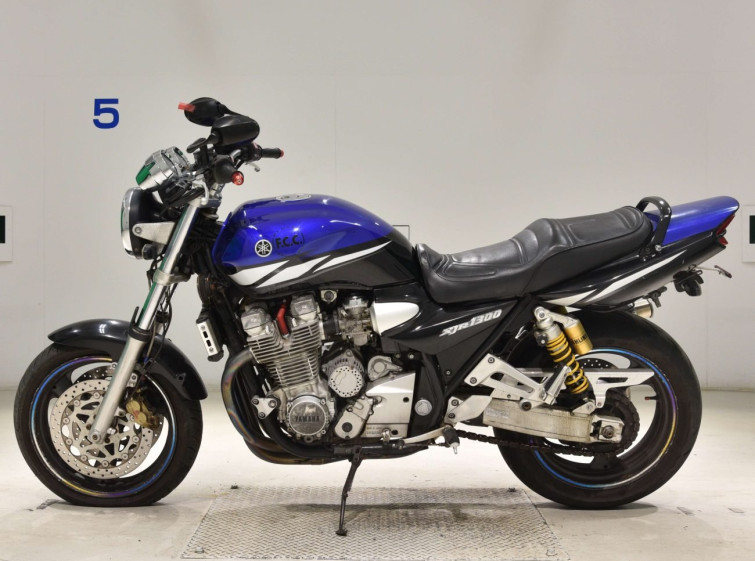 Мотоцикл Yamaha XJR1300