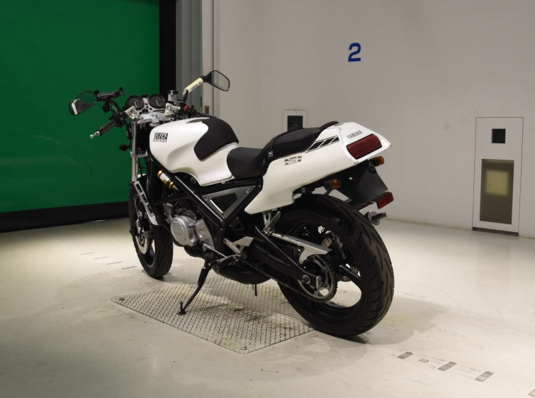 Мотоцикл Yamaha R1-Z с пробегом 34443 km