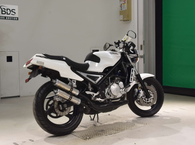 Мотоцикл Yamaha R1-Z с пробегом 34443 km