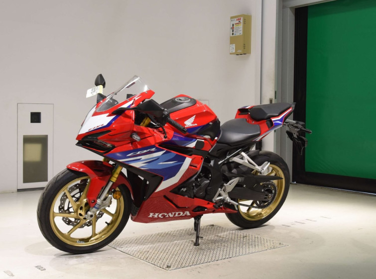 Мотоцикл Honda CBR250RRA с пробегом 3489 km