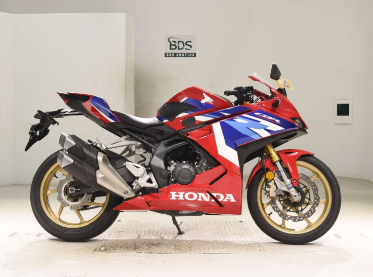 Мотоцикл Honda CBR250RRA с пробегом 3489 km