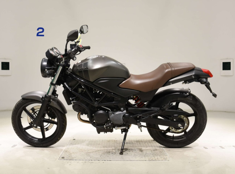 Мотоцикл Honda VTR250 с пробегом 38759 km