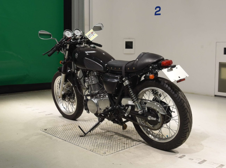 Мотоцикл Yamaha SR400 с пробегом 5165 km