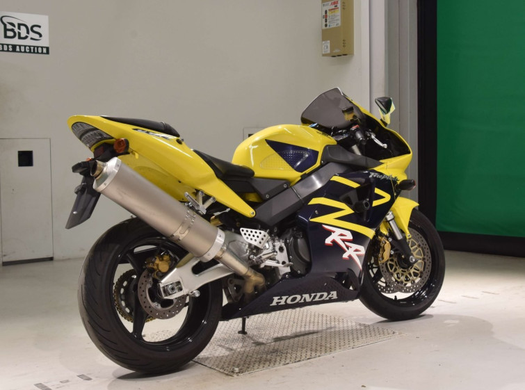 Мотоцикл Honda CBR954RR с пробегом 65726 km