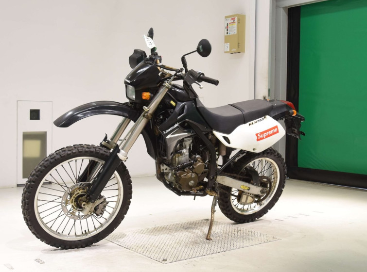 Мотоцикл Kawasaki KLX250 с пробегом 9292 km