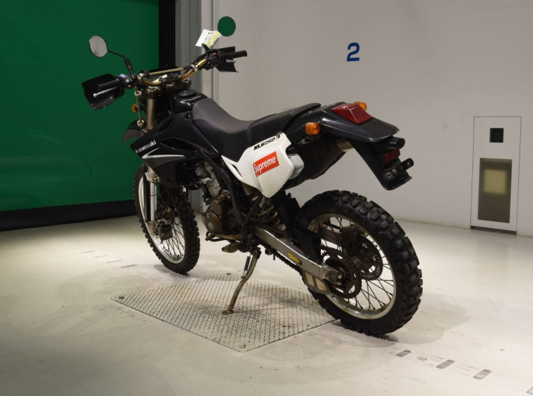 Мотоцикл Kawasaki KLX250 с пробегом 9292 km