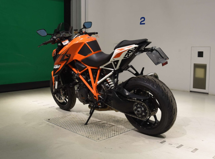 Мотоцикл KTM 1290 SUPERDUKE R з пробігом 60283 km