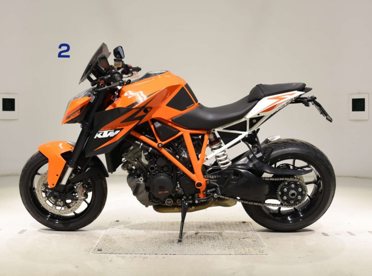 Мотоцикл KTM 1290 SUPERDUKE R з пробігом 60283 km