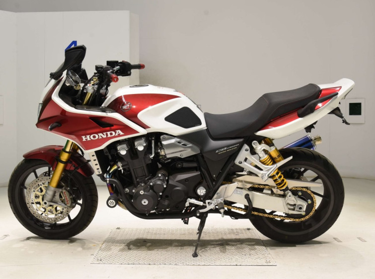 Мотоцикл Honda CB1300SF BOLDOR с пробегом 1403 km