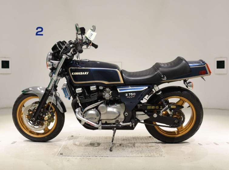 Мотоцикл Kawasaki ZEPHYR750 с пробегом 31174 km