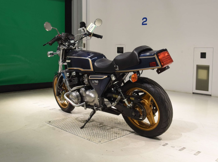 Мотоцикл Kawasaki ZEPHYR750 с пробегом 31174 km