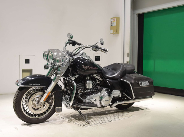 Мотоцикл HD ROAD KING FLHR1690 с пробегом 32180 km