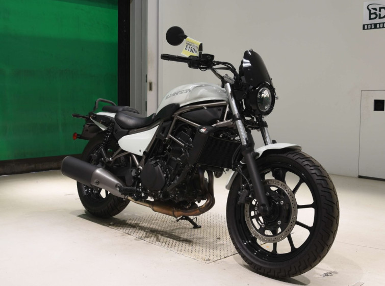 Мотоцикл Kawasaki ELIMINATOR400-3 с пробегом 4049 km