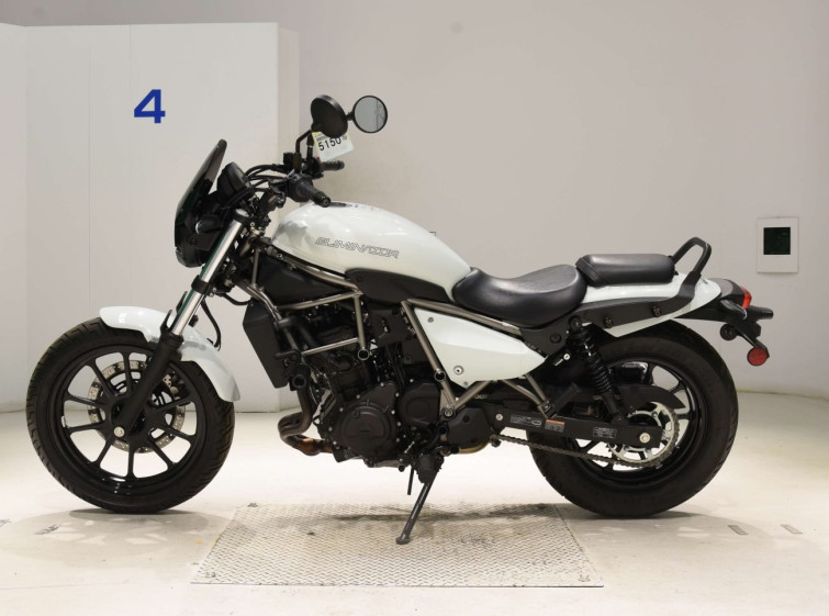 Мотоцикл Kawasaki ELIMINATOR400-3 с пробегом 4049 km