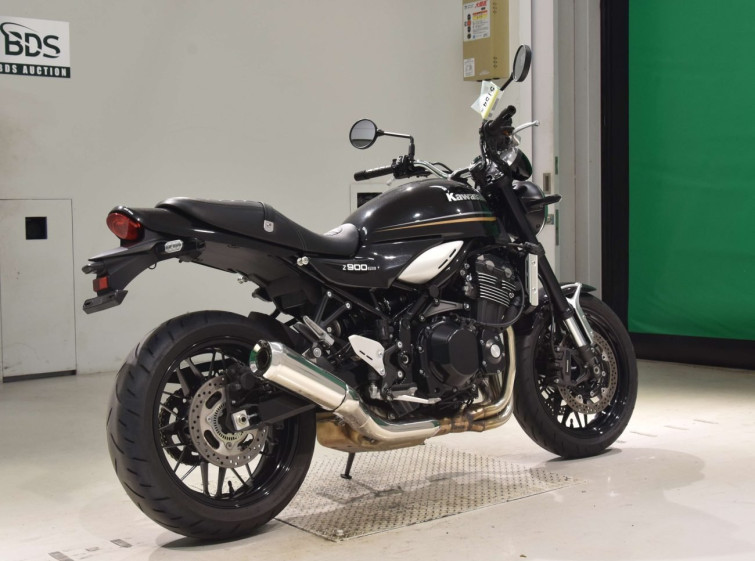 Мотоцикл Kawasaki Z900RS с пробегом 6050 km