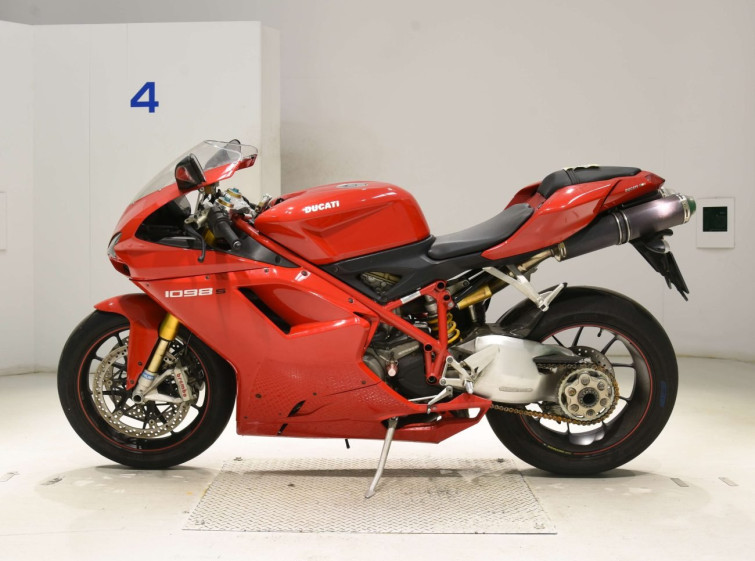 Мотоцикл Ducati 1098S з пробігом 27718 km