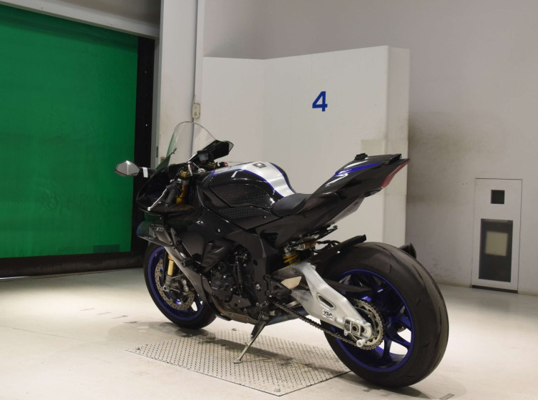 Мотоцикл Yamaha YZF-R1M с пробегом 13582 km