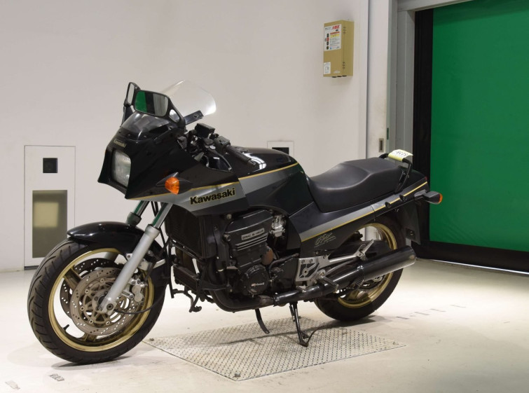 Мотоцикл Kawasaki GPZ900R з пробігом 23733 km