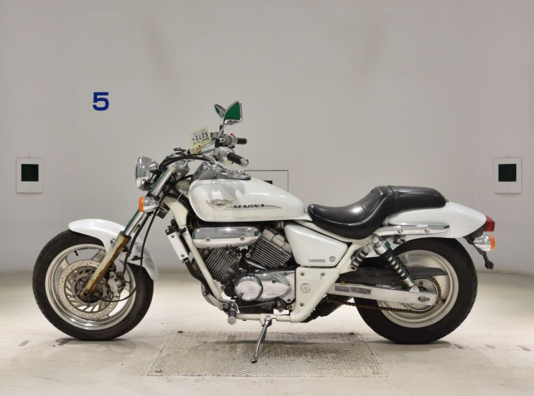 Мотоцикл Honda MAGNA250 с пробегом 38234 km