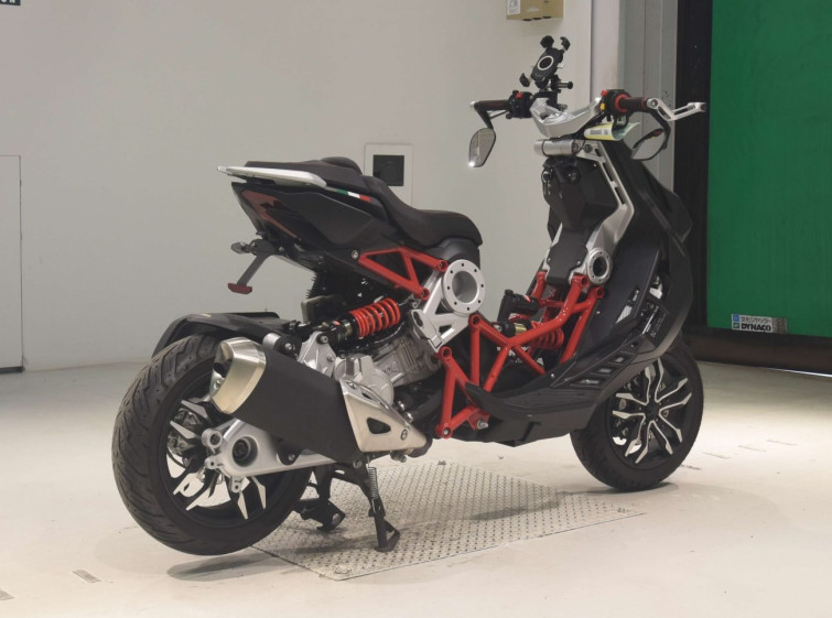 Мотоцикл Italjet DRAGSTAR200 с пробегом 3237 km